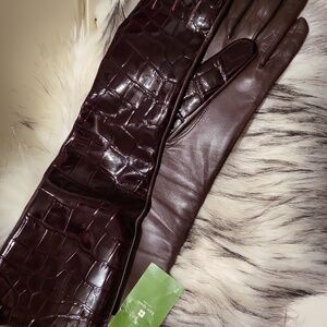 30. Gloves: Leather: Mixed Media: NWT